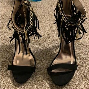 Black and gold  Fringed sandal with chains